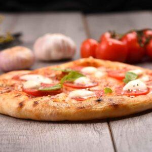 Cheesy Tandoori Pizza